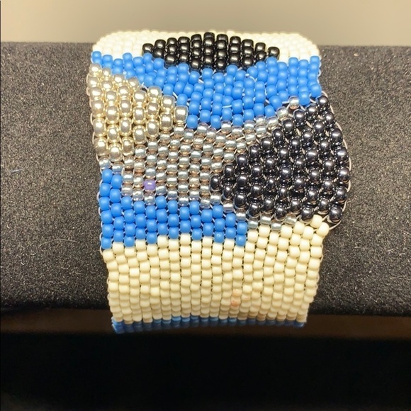 Beaded cuff bracelet 6.5 inches - Picture 3 of 5